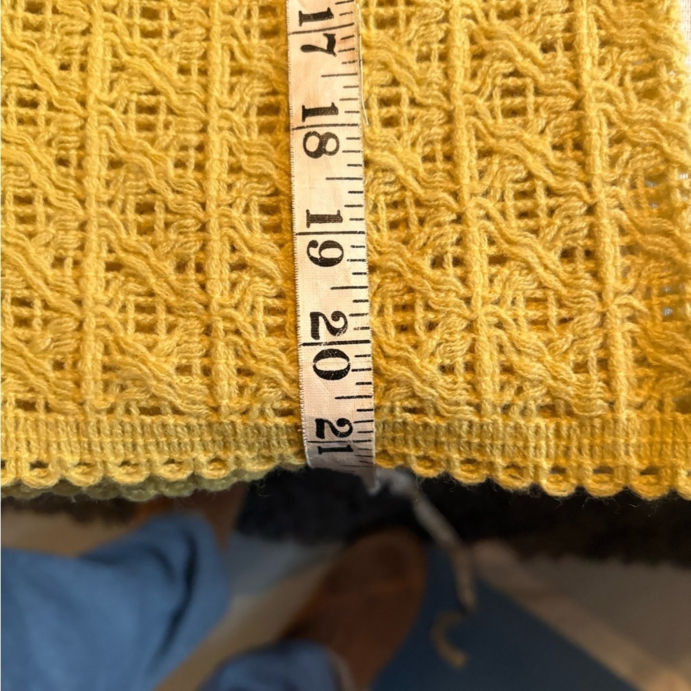 Vintage Yellow Women's Knit Sweater - Picture 8 of 9